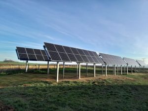 Tracker solaire agricole Falco Solar, installé en Lorraine